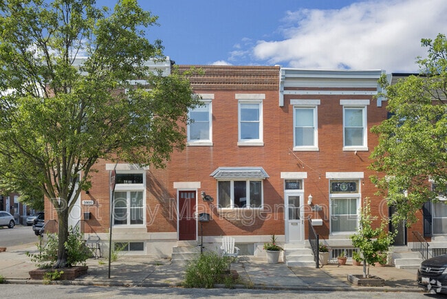 Building Photo - 3802 Hudson St Rental