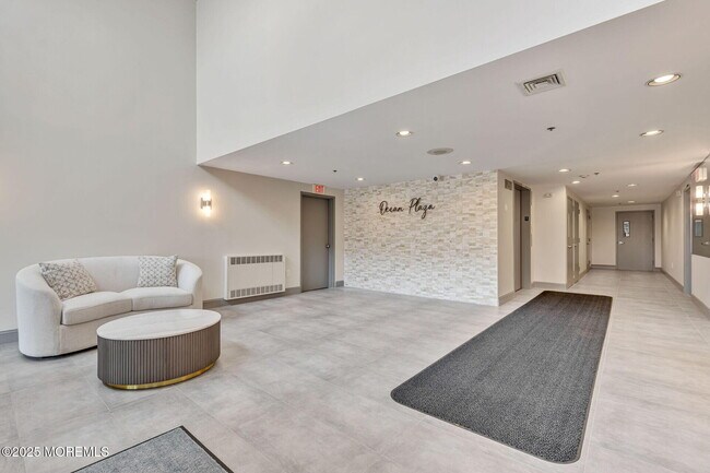 525 Ocean Blvd Unit 206