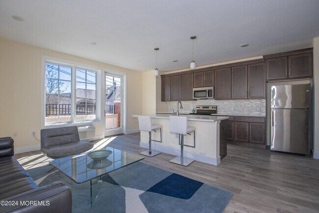 Photo - 126 Main St Unit 208