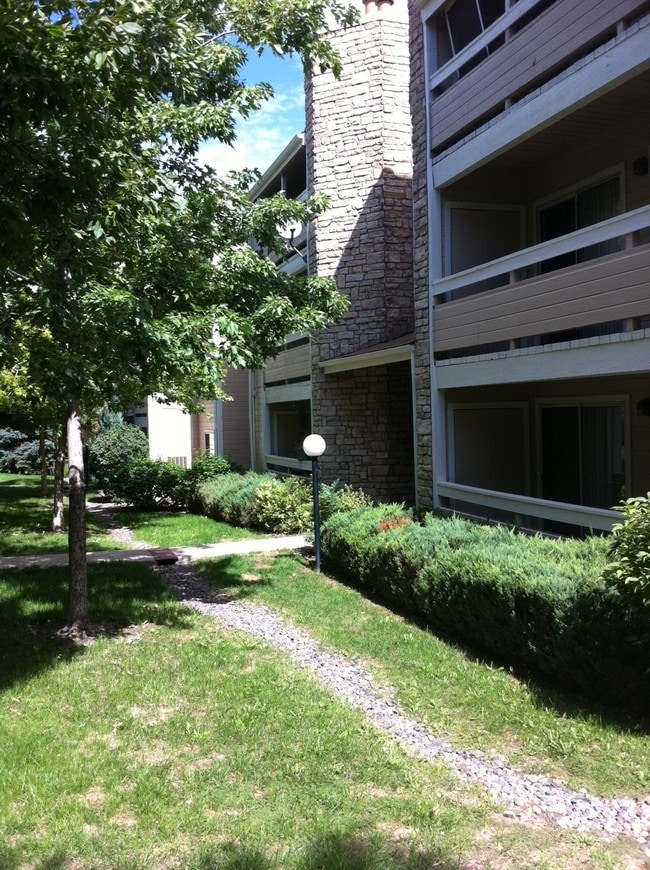 Photo - Sunnyside Condominiums