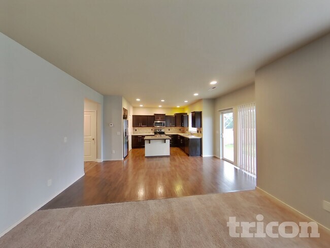 Photo - 730 205th St Ct E