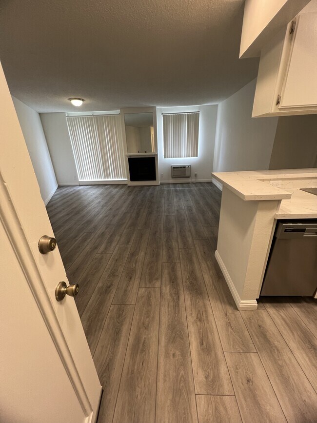 Photo - West Hollywood Ritz