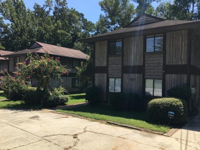 Building Photo - 917 Flythe Dr Rental