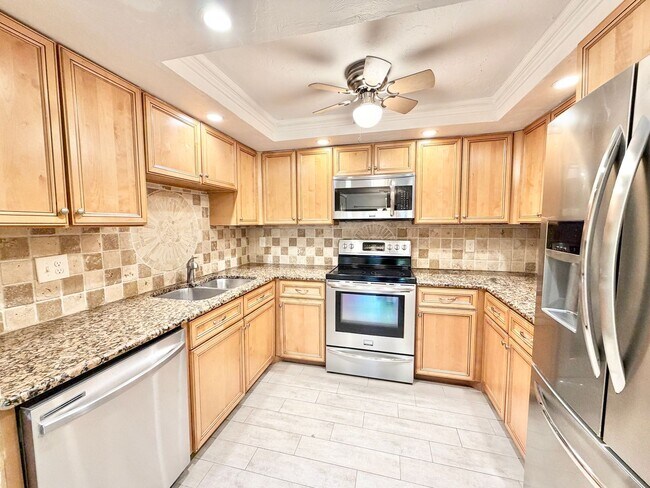 Photo - **LELY COUNTRY CLUB** 2 BED + LOFT / 2 BAT...