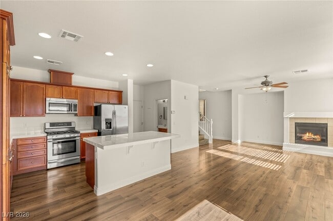 Building Photo - 6247 Sugartree Ave