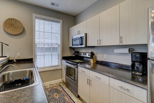 Photo - Long Term Rental in the Promenade in Old T... Unidad #201