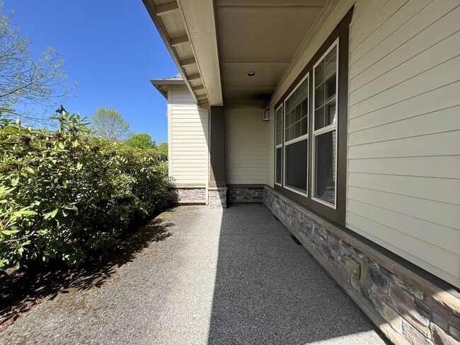 Photo - 3BD/3BA Bethany Home with Vaulted Ceilings, Stainless Appliances & Gas Fireplace