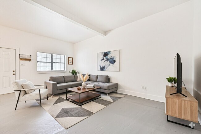 Photo - 2201 48th St Unit 3