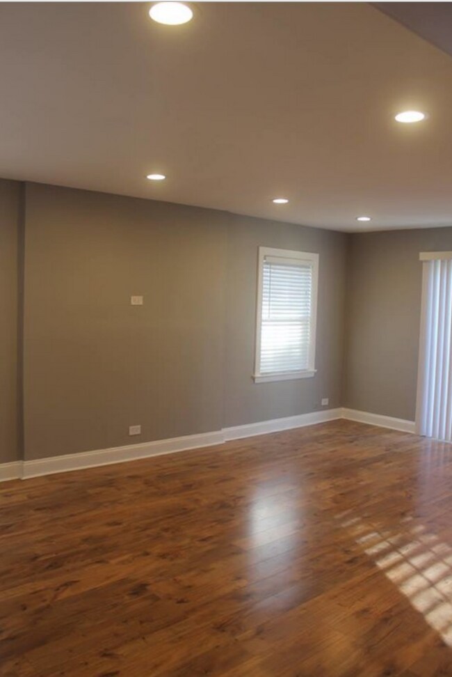 Photo - 3170 Landwehr Rd