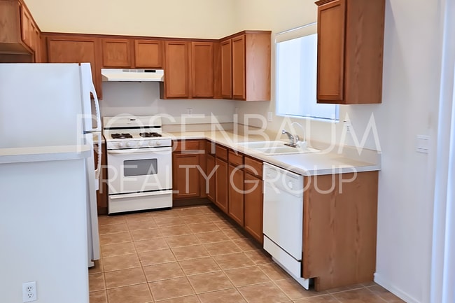 Photo - Beautiful 3-bedrooms, 2-baths home in the Viewpoint Community of Prescott Valley!