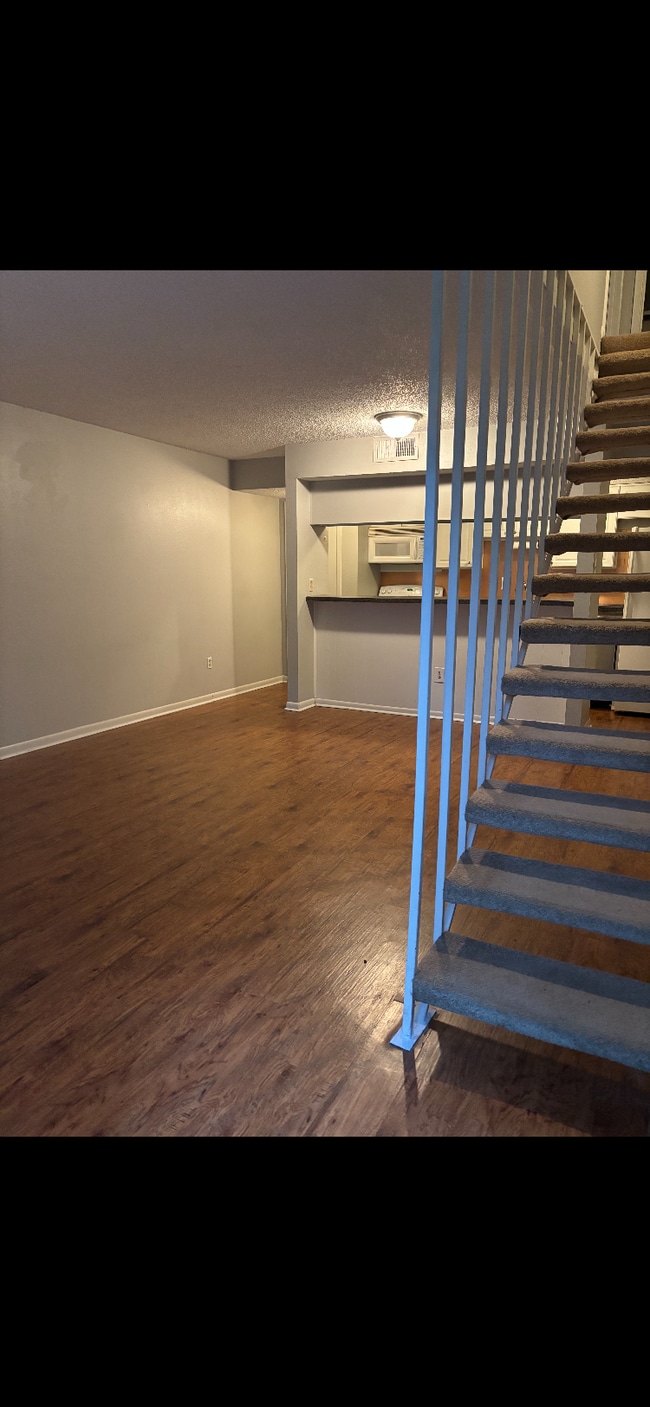 Photo - 1635 Quail Hollow Rd Unit Whispering Oaks 1 Bedroom Condo