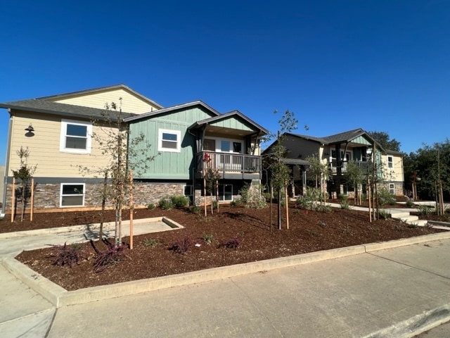 Olive Grove Townhomes - 5334 Kenneth Ave Unit Type B