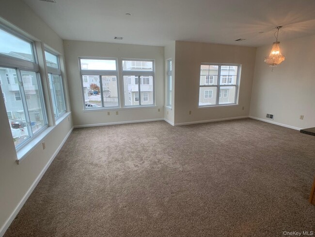 Photo - 72-07 Catamaran Way Unit 2