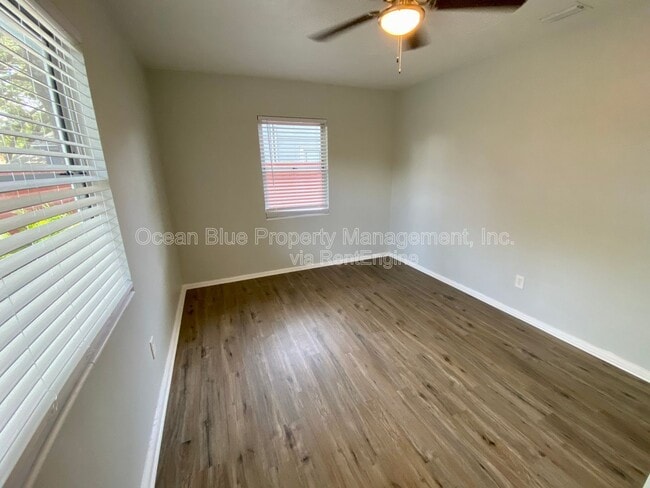 Photo - 740 52nd Ave N