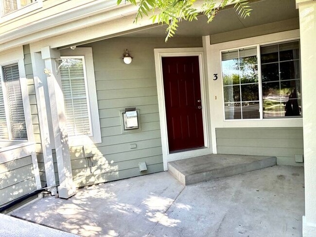 Photo - Beautiful and Spacious 3 Bed, 3.5 Bath Condo in SE Fort Collins. Detached 1 Car Garage. Water/Sew...