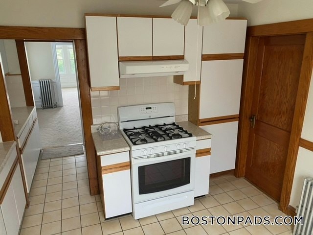 88 Beechcroft St Unit 2