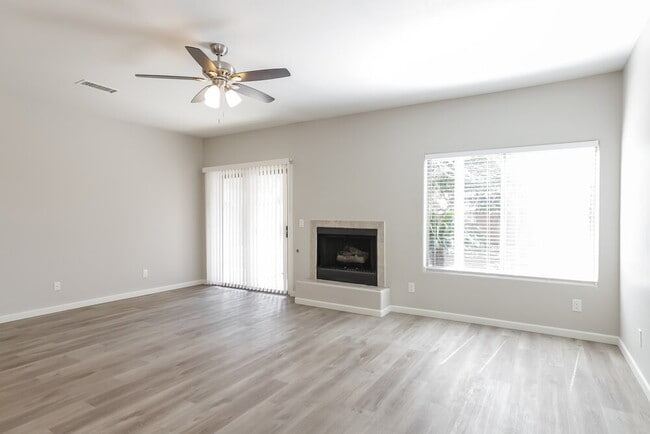 Photo - 1211 E Winter Dr