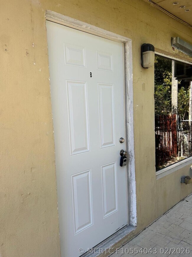 Photo - 709 8th St
