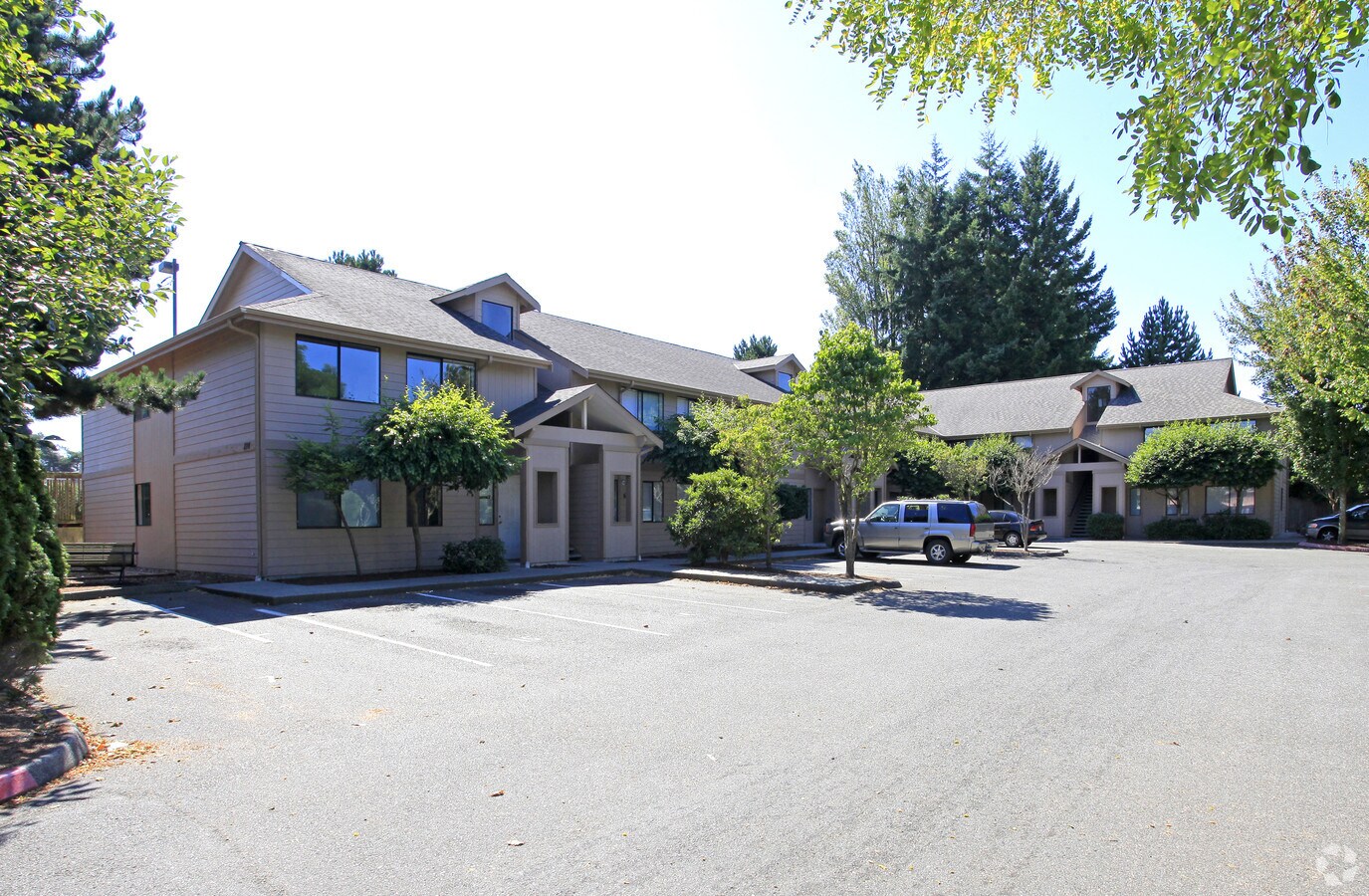 Photo - Pine View Apartments