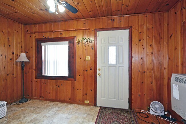Photo - Spacious 4-Bed 3-Bath Home Available Now in NE Minneapolis!
