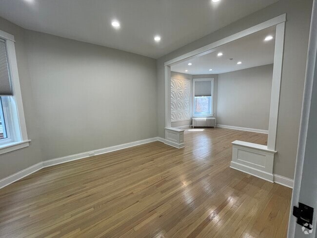 Building Photo - 5014 N Major Ave Unit 1 Rental