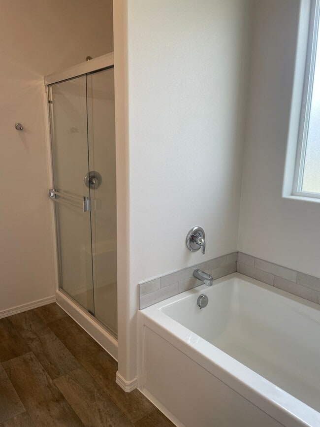 Photo - 3 Bedroom 2 Bath Rambler close to the Golf Course!