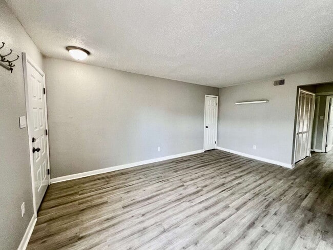 Photo - AMAZING 2 BED / 2 BATH CONDO – ONLY 8 BLOCKS FROM THE BEACH!