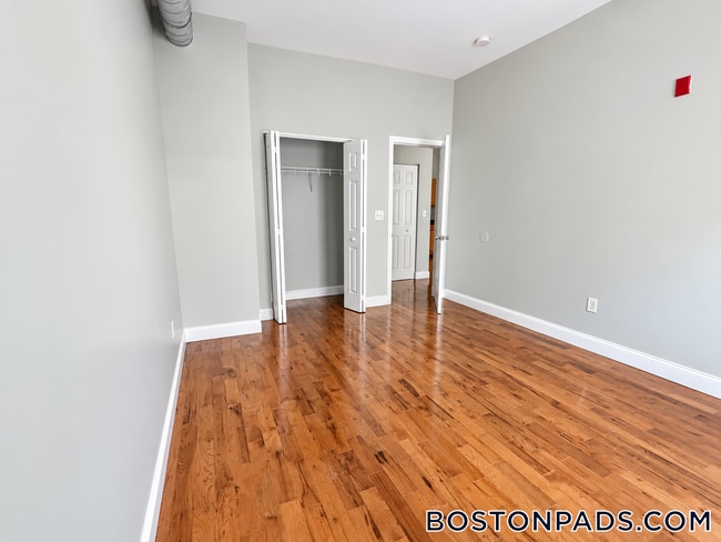 26 Portland St Unit 137