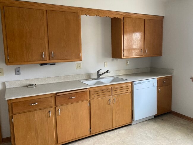 Photo - 1002 5th Ave Unit 4