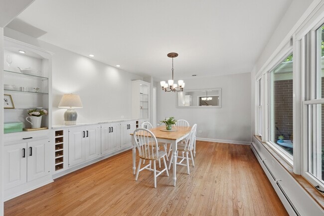Photo - 317 E Forest Ln