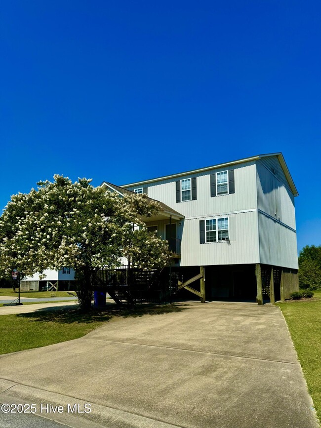 Photo - 2140 Sanibelle Ln Townhome