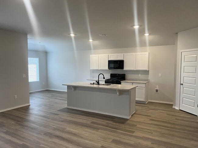 Photo - 607 NW 120th Terrace