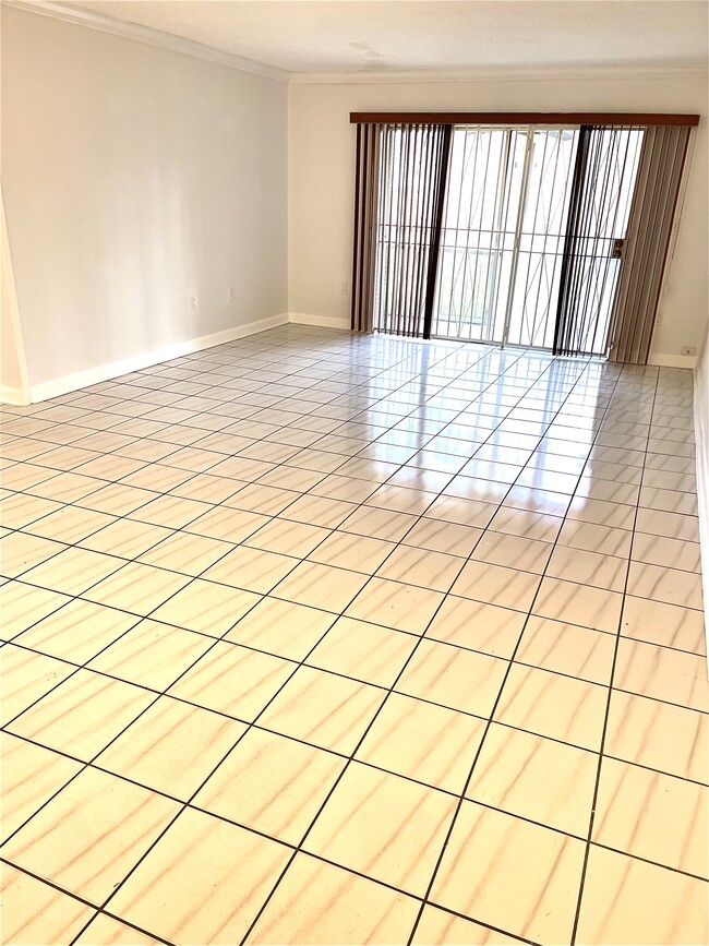 Photo - 13700 SW 62nd St Unit 113