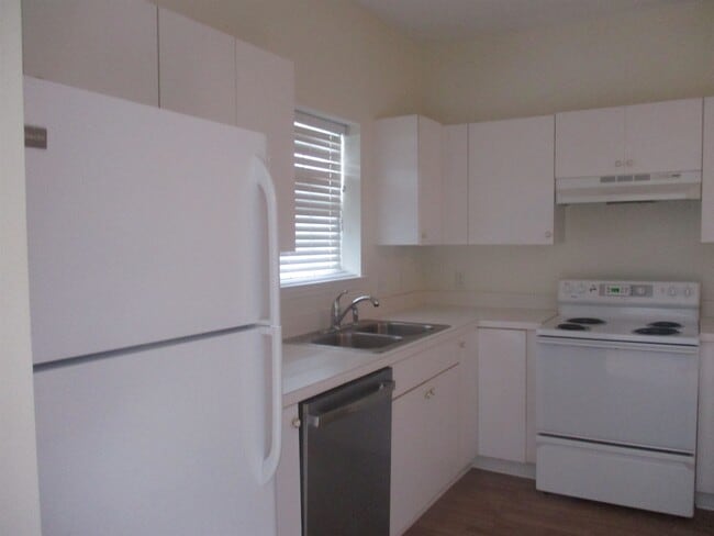 Photo - 3951 Gladiola Ct
