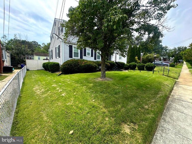 Photo - 5209 Mineola Rd