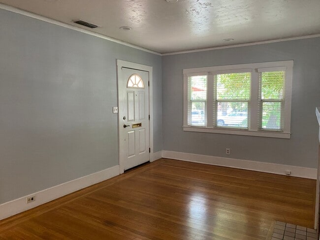 Photo - Charming 2 bed/1 bath cottage only 2 blocks from McKinley Park -Available in the beginning of July!