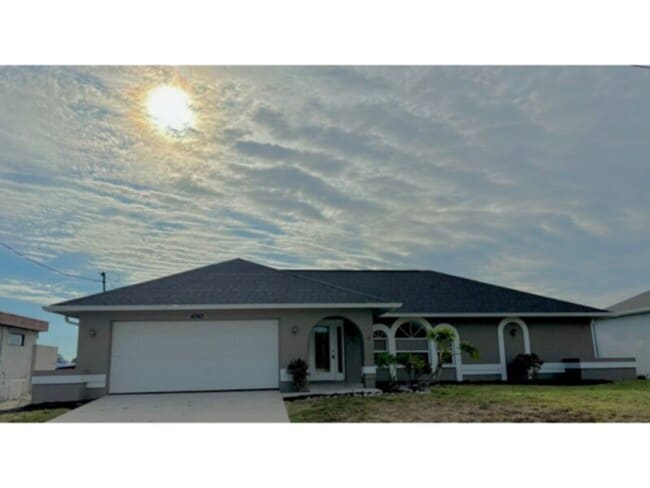 Building Photo - BEAUTIFUL 3 Bedroom 2 bath SOUTHWEST CAPE ...