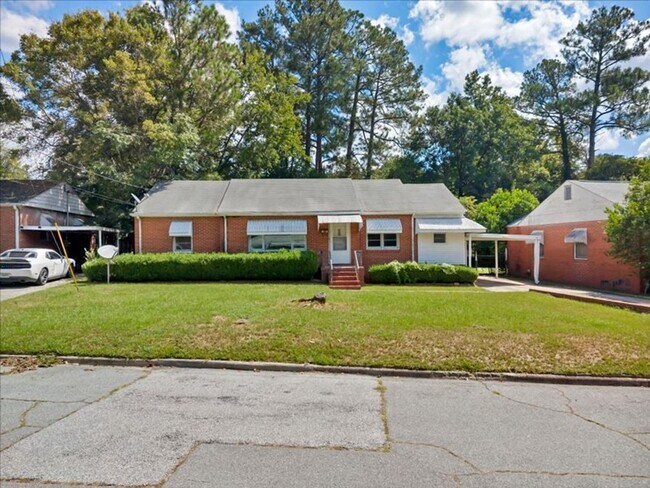Photo - 1142 Lamont St