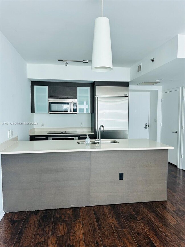Photo - 500 Brickell Ave