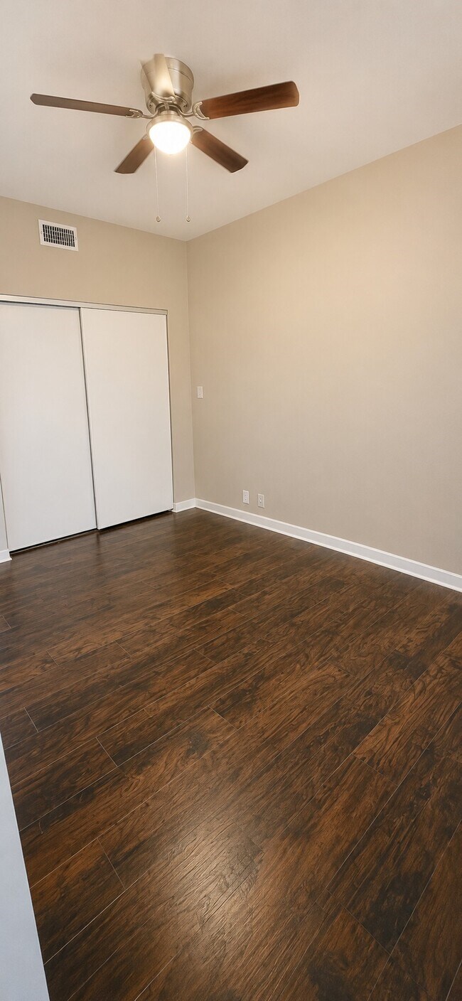 Photo - 8642 Fredericksburg Rd Unit 303