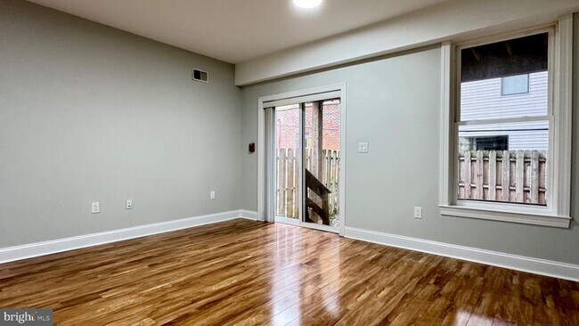 Photo - 1216 N 7th St