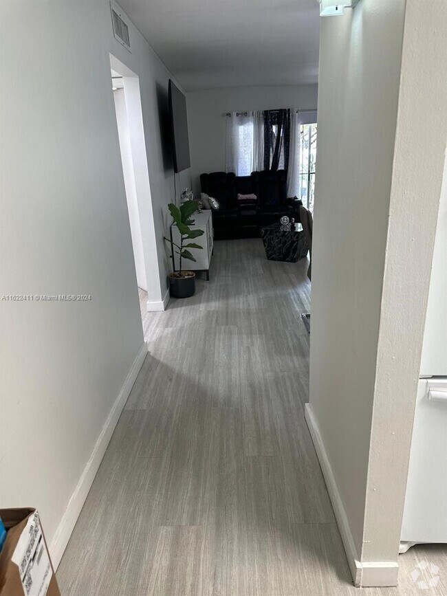 Apartments for Rent in Sweetwater FL 144 Apartments