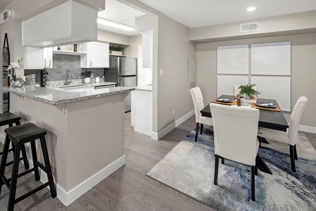Photo - Jade Ridge Apartments