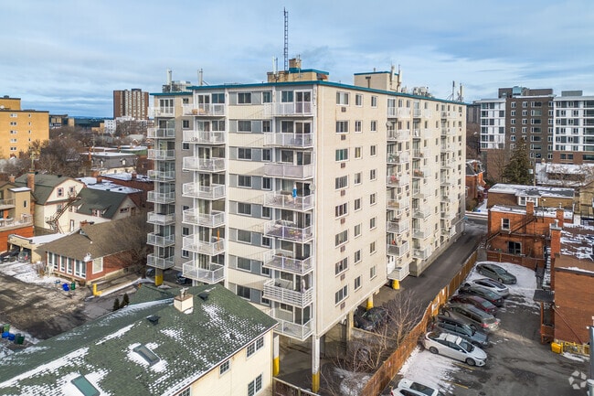 Photo - Chanteclair Apartments