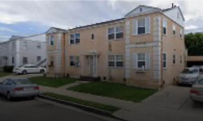 1666-1672 Layfette Rd.