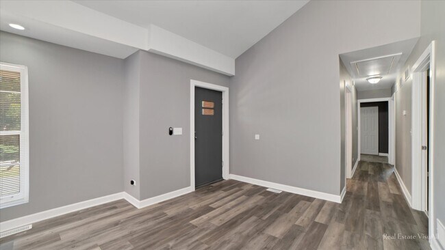 Photo - 11460 73rd Pl