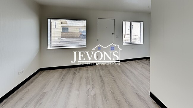 Photo - Embrace the cozy charms of this single-family home in Yakima's heart Unit 807