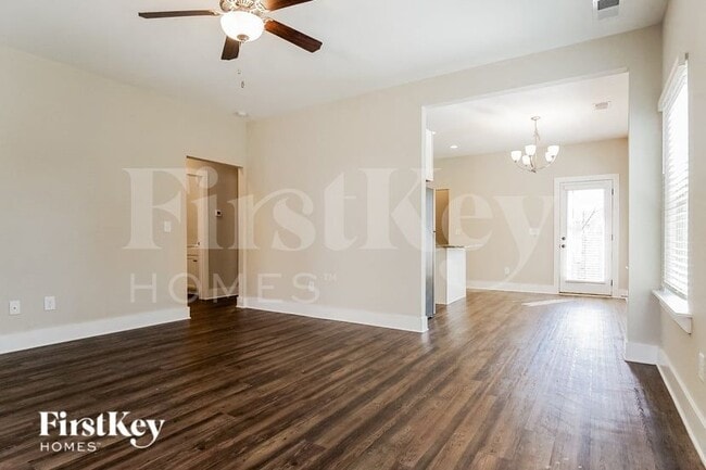 Photo - 2766 Village Pl