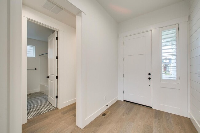 Photo - Meticulously Maintained Nampa Home!