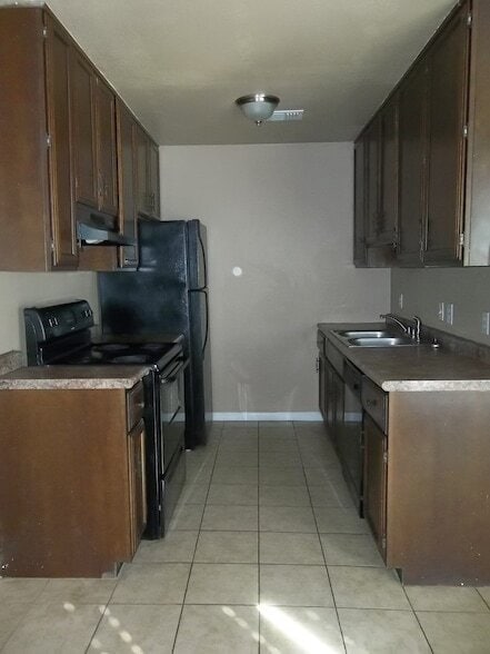Photo - 141 W Canton St Unidad E